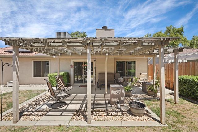 530 Mahogany Ln, Tracy, CA 95376