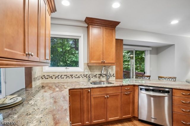 70 Clarken Dr, West Orange Twp., NJ 07052