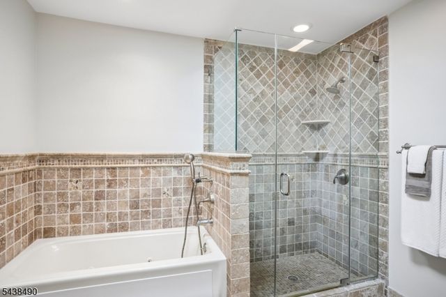 70 Clarken Dr, West Orange Twp., NJ 07052