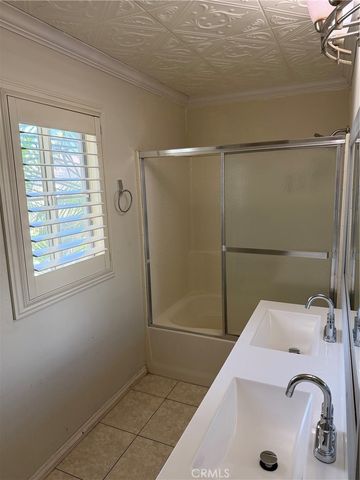10532 Arabian, Montclair, CA 91763
