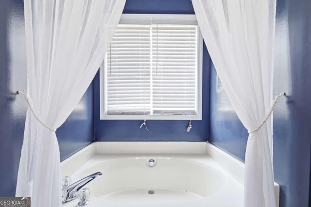 4758 Eagle Watch Drive, Flowery Branch, GA 30542