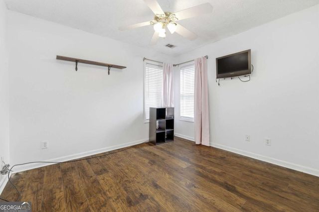 4758 Eagle Watch Drive, Flowery Branch, GA 30542