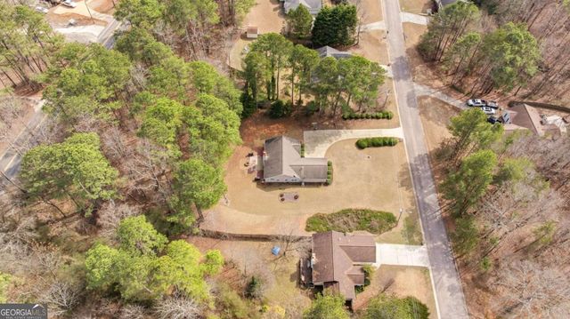 4758 Eagle Watch Drive, Flowery Branch, GA 30542