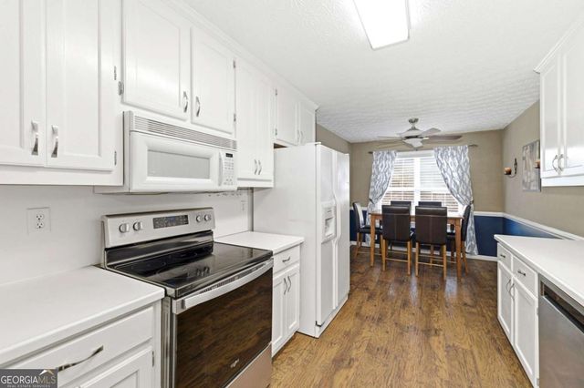 4758 Eagle Watch Drive, Flowery Branch, GA 30542