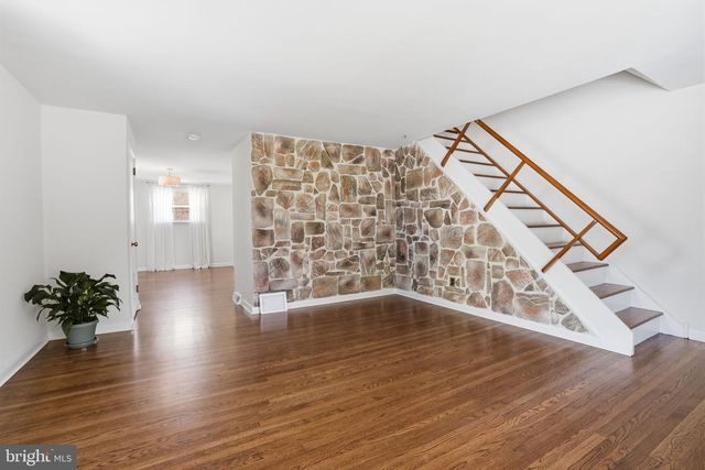 3401 PRIMROSE RD, Philadelphia, PA 19114