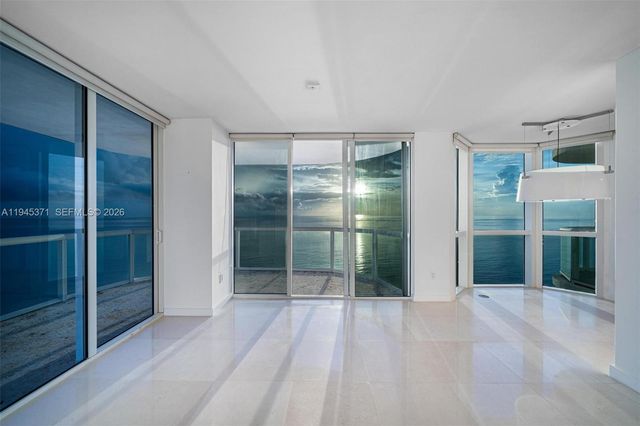 6365 Collins Ave 2901, Miami Beach, FL 33141