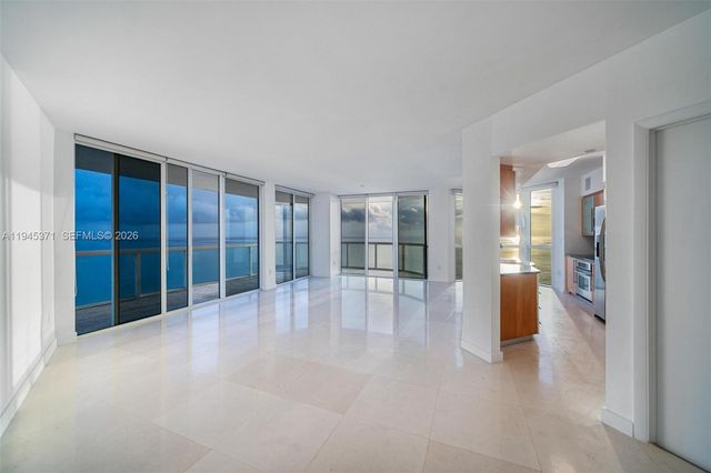 6365 Collins Ave 2901, Miami Beach, FL 33141