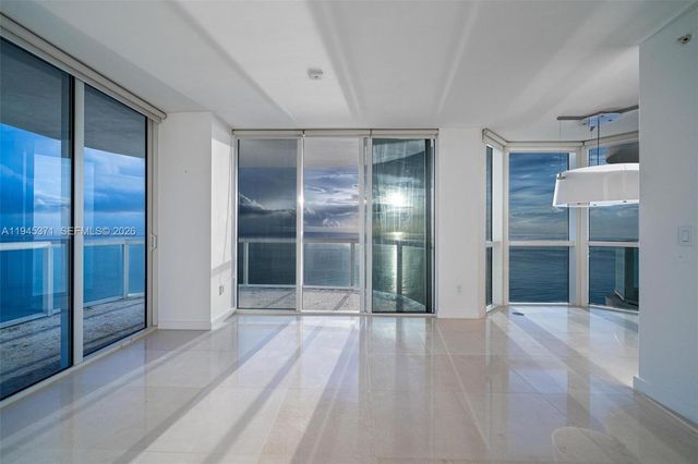 6365 Collins Ave 2901, Miami Beach, FL 33141