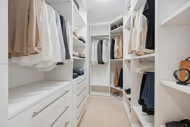 6365 Collins Ave 2901, Miami Beach, FL 33141