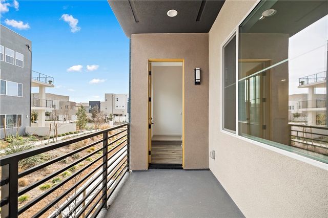 127 Culture, Irvine, CA 92618