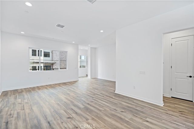 127 Culture, Irvine, CA 92618