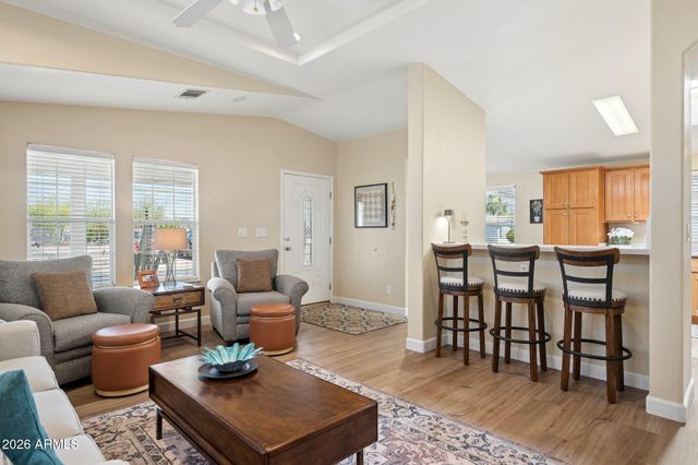 3301 S GOLDFIELD Road 2082, Apache Junction, AZ 85119