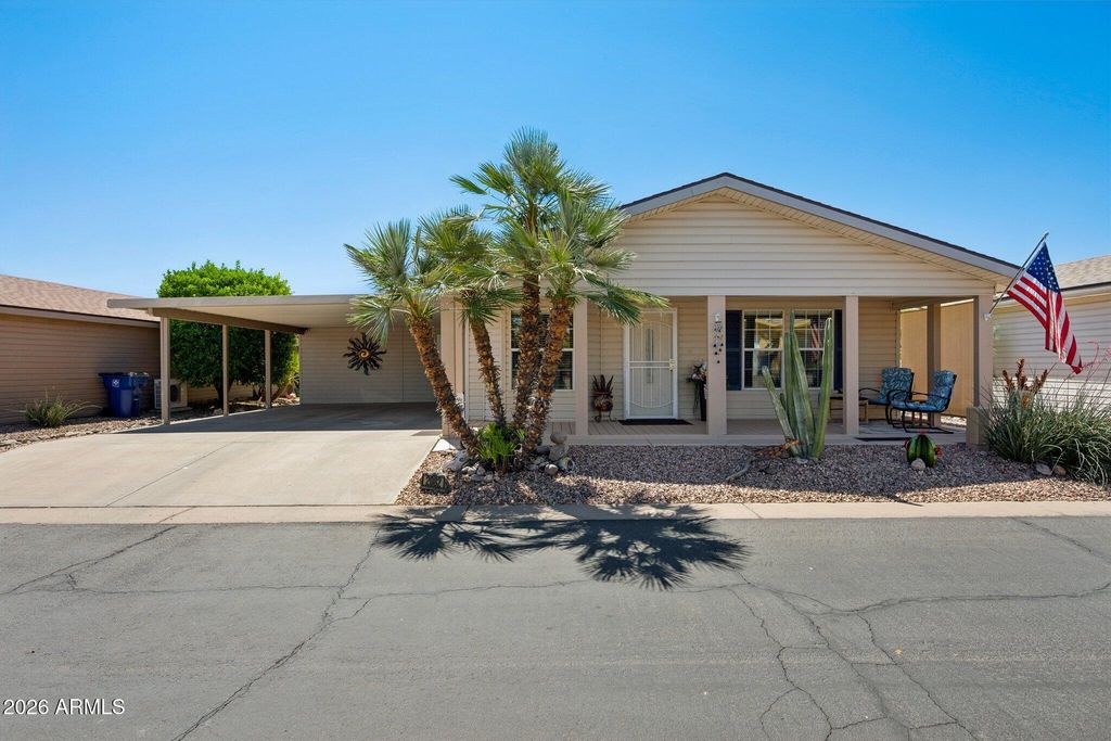 3301 S GOLDFIELD Road 2082, Apache Junction, AZ 85119