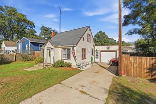 1424 West Street, Muskegon Twp, MI 49442