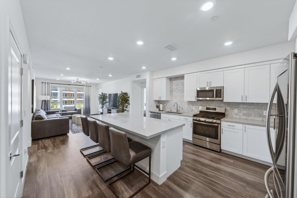 5933 Sunstone Drive 306, San Jose, CA 95123