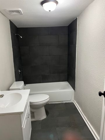 1366 AUSTIN ST, Memphis, TN 38108