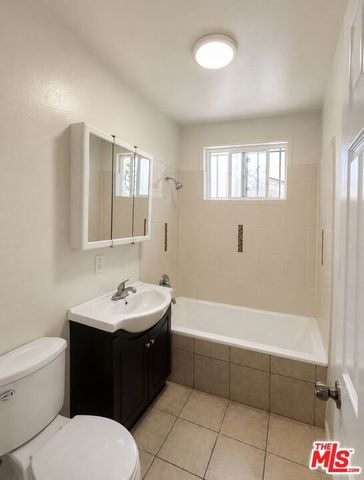 1512 W 103rd Street, Los Angeles, CA 90047