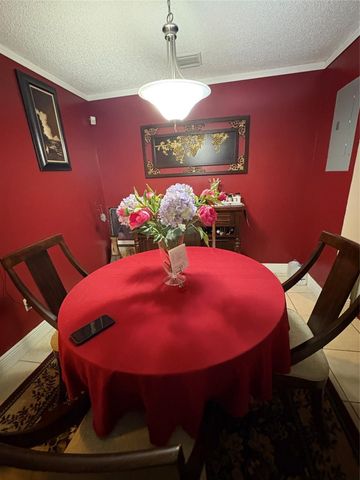 2031 Champions Way, North Lauderdale, FL 33068