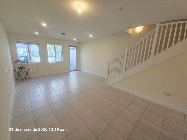 10250 NW 66th St 105, Doral, FL 33178