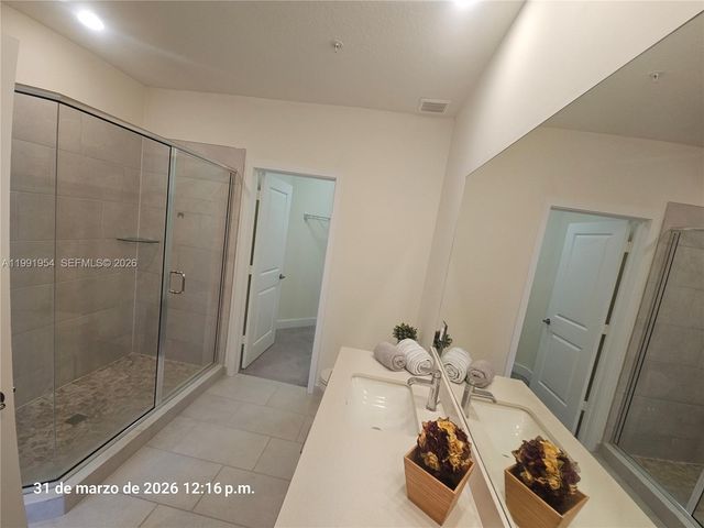 10250 NW 66th St 105, Doral, FL 33178