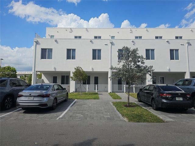 10250 NW 66th St 105, Doral, FL 33178