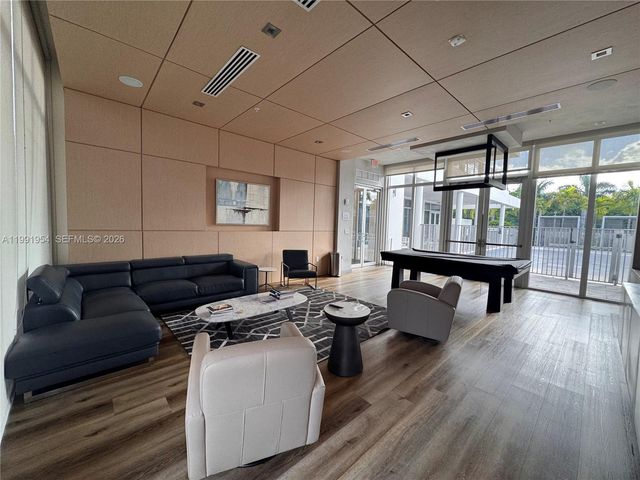 10250 NW 66th St 105, Doral, FL 33178