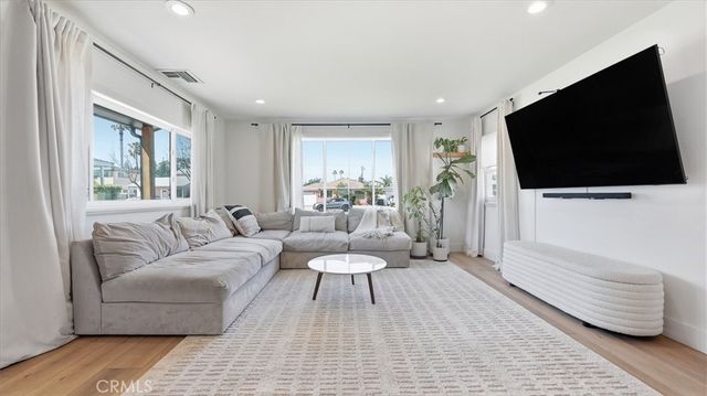 5130 W 131st Street, Hawthorne, CA 90250