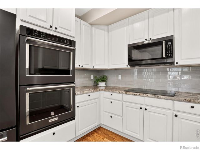 1516 Red Mountain Drive, Longmont, CO 80504