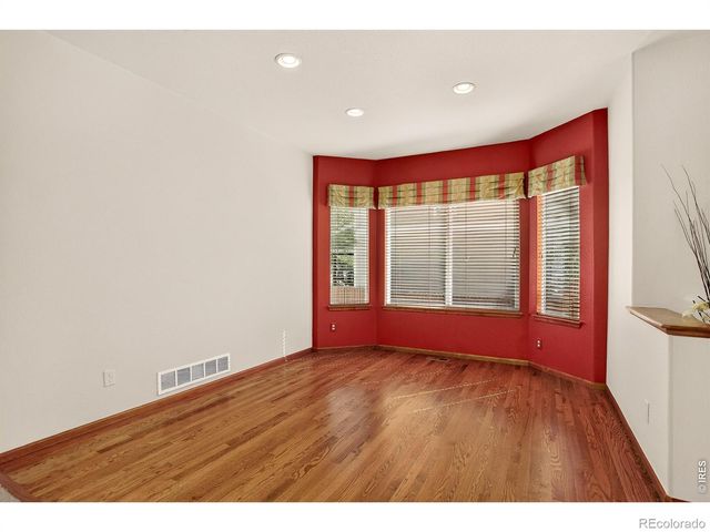 1516 Red Mountain Drive, Longmont, CO 80504
