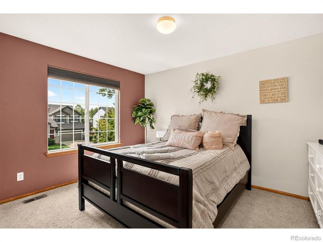 1516 Red Mountain Drive, Longmont, CO 80504