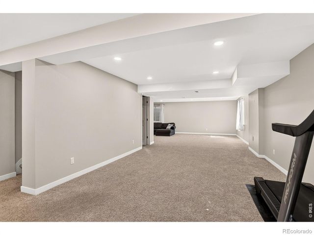 1516 Red Mountain Drive, Longmont, CO 80504