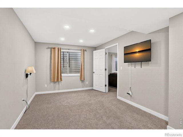 1516 Red Mountain Drive, Longmont, CO 80504