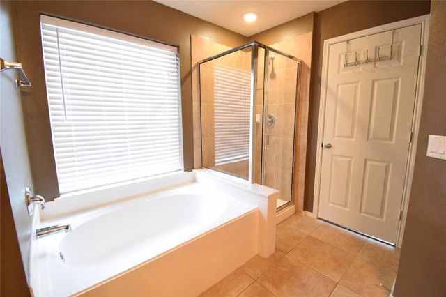 1006 Abigail Drive, Arlington, TX 76002