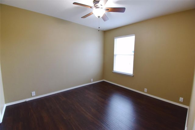 1006 Abigail Drive, Arlington, TX 76002