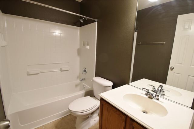1006 Abigail Drive, Arlington, TX 76002
