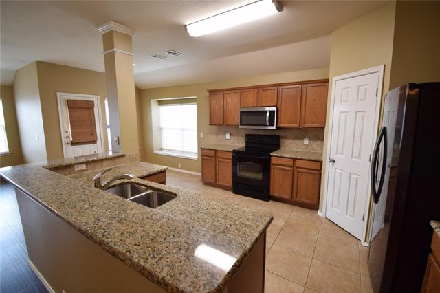 1006 Abigail Drive, Arlington, TX 76002