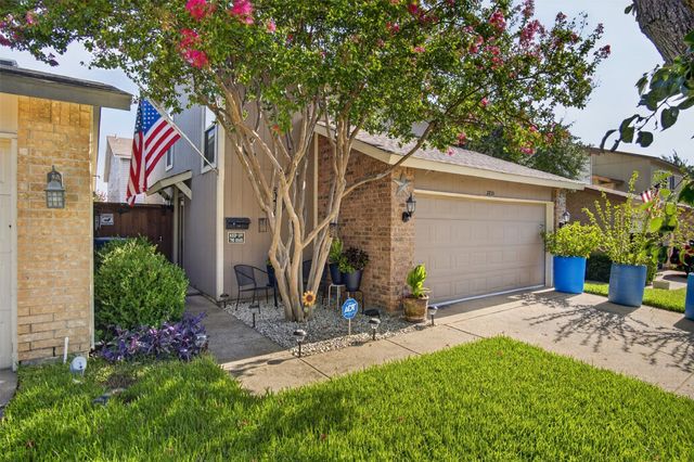 2851 Ursa Circle, Garland, TX 75044