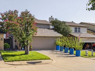 2851 Ursa Circle, Garland, TX 75044