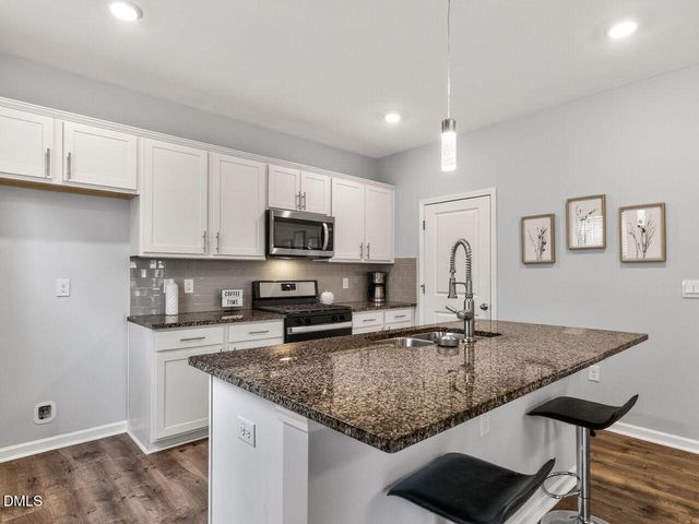 93 Red Cedar Way, Fuquay Varina, NC 27526