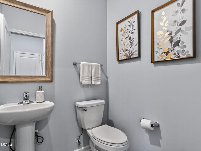 93 Red Cedar Way, Fuquay Varina, NC 27526