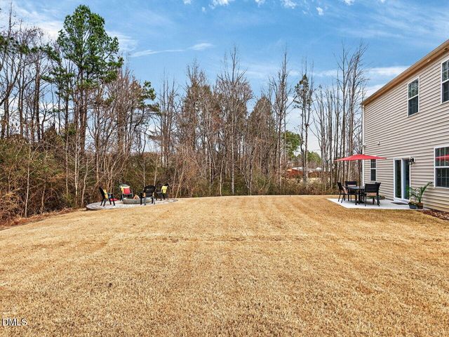 93 Red Cedar Way, Fuquay Varina, NC 27526