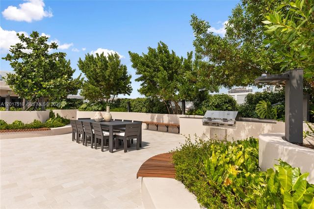 3034 Oak Ave 203, Coconut Grove, FL 33133