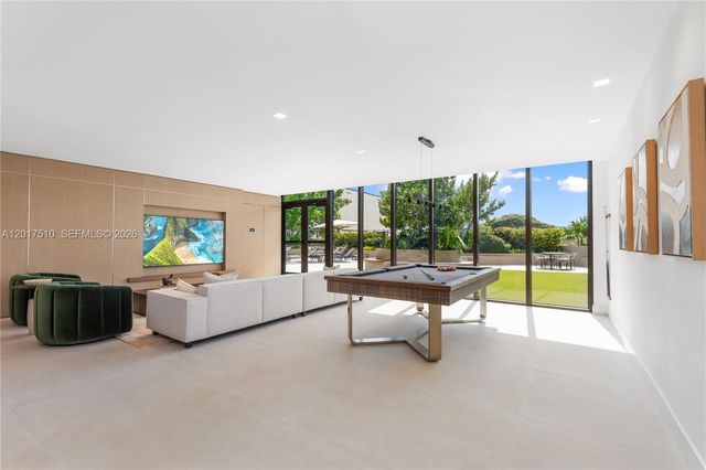 3034 Oak Ave 203, Coconut Grove, FL 33133