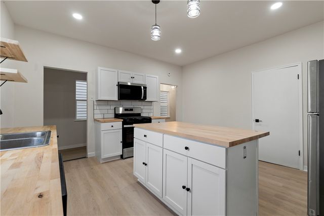 2616 Milburn St, Mckeesport, PA 15132