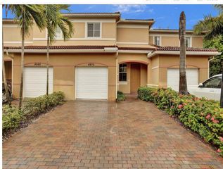 4972 SW 30th Terrace, Fort Lauderdale, FL 33312