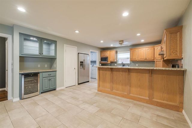 2108 Raintree Road, Edmond, OK 73013