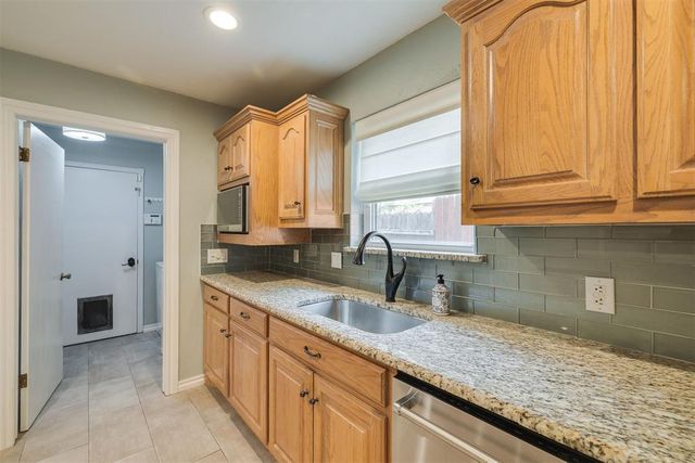 2108 Raintree Road, Edmond, OK 73013