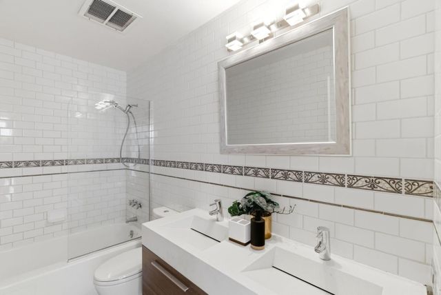 651 Port Drive 208, San Mateo, CA 94404