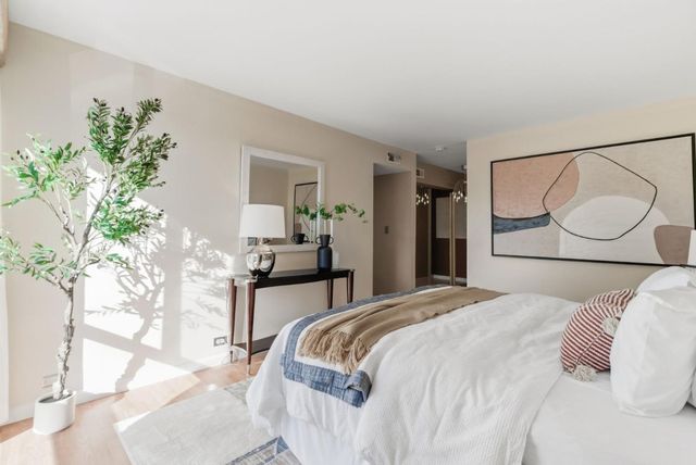 651 Port Drive 208, San Mateo, CA 94404