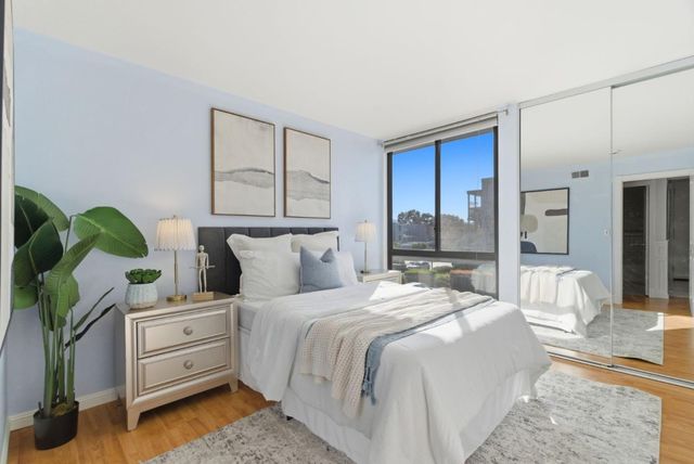 651 Port Drive 208, San Mateo, CA 94404